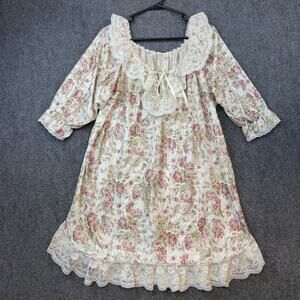Vintage Lady Cameo Floral Lace Nightgown Peignoir Approx M L